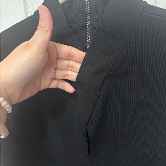 Black Sleeveless Top - Picture 4 of 8